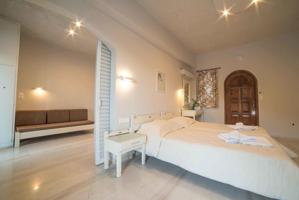 Athena Apartments Agia Galini Exteriör bild